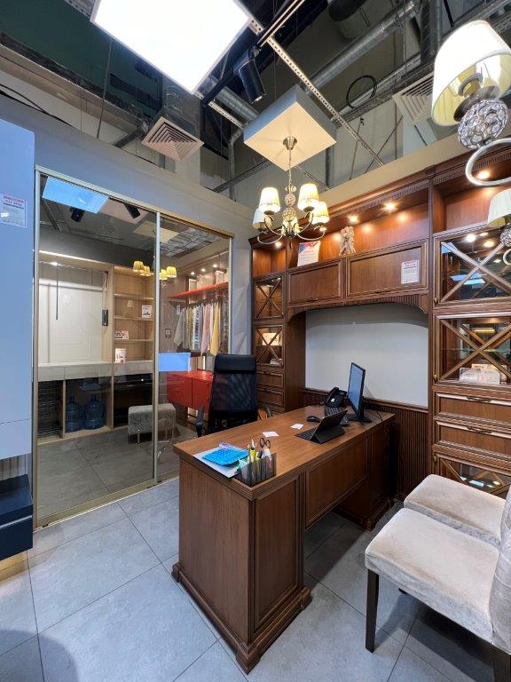 Кухня в экспозиции салона Mr.Doors