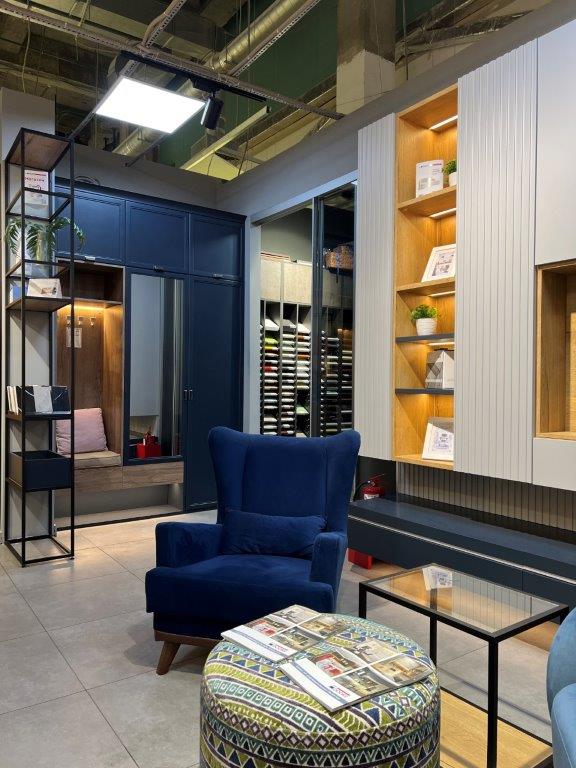 Гостиная с акцентной мебелью