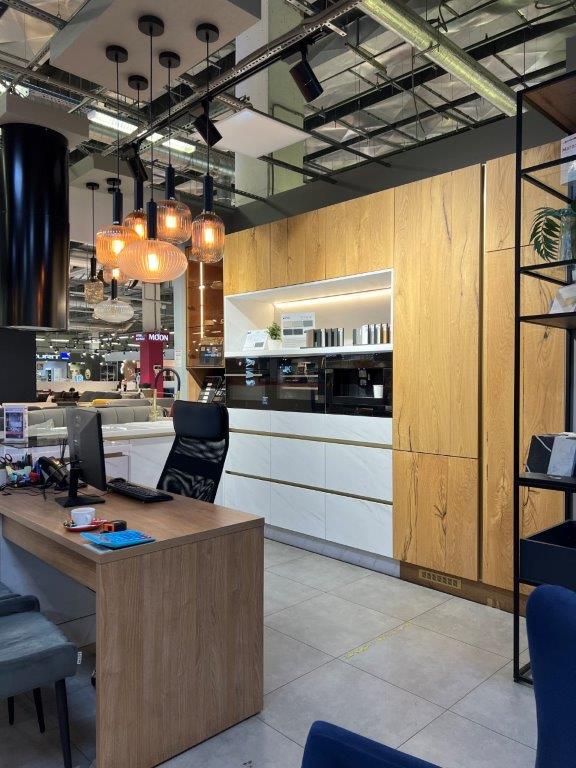 Кухонная зона и встроенная техника